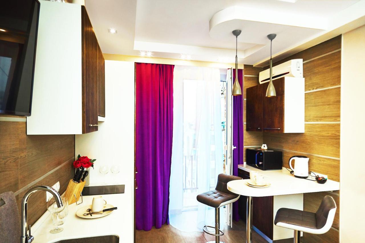 Sauna, Big Jacuzzi , Khreshchatyk Apartments キエフ エクステリア 写真