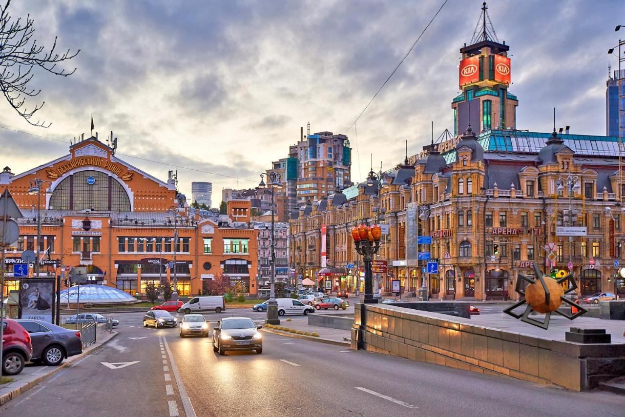 Sauna, Big Jacuzzi , Khreshchatyk Apartments キエフ エクステリア 写真