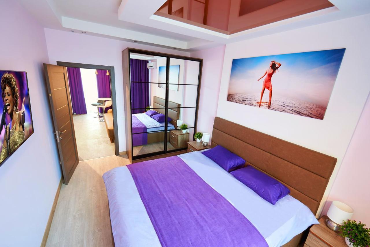 Sauna, Big Jacuzzi , Khreshchatyk Apartments キエフ エクステリア 写真