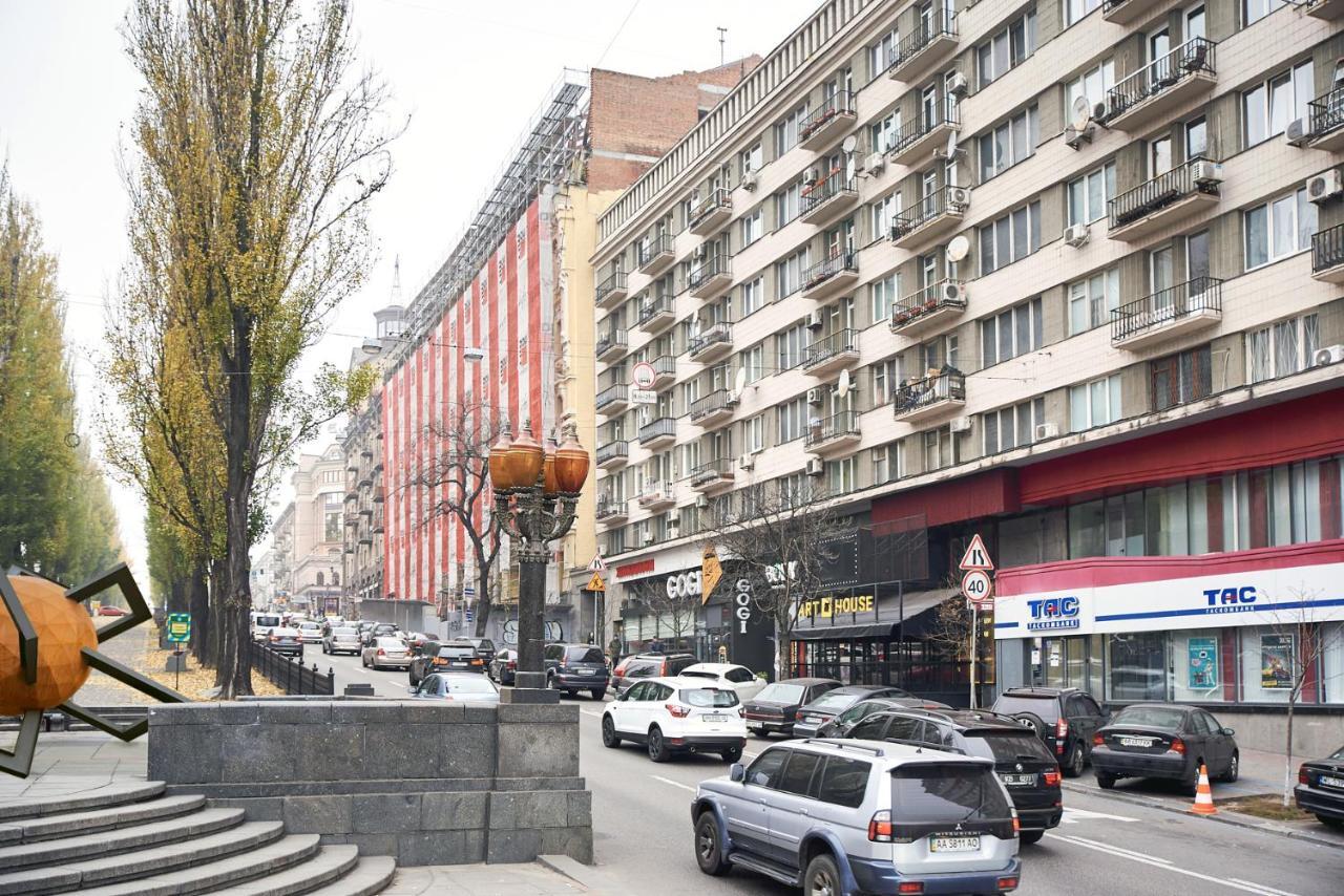 Sauna, Big Jacuzzi , Khreshchatyk Apartments キエフ エクステリア 写真