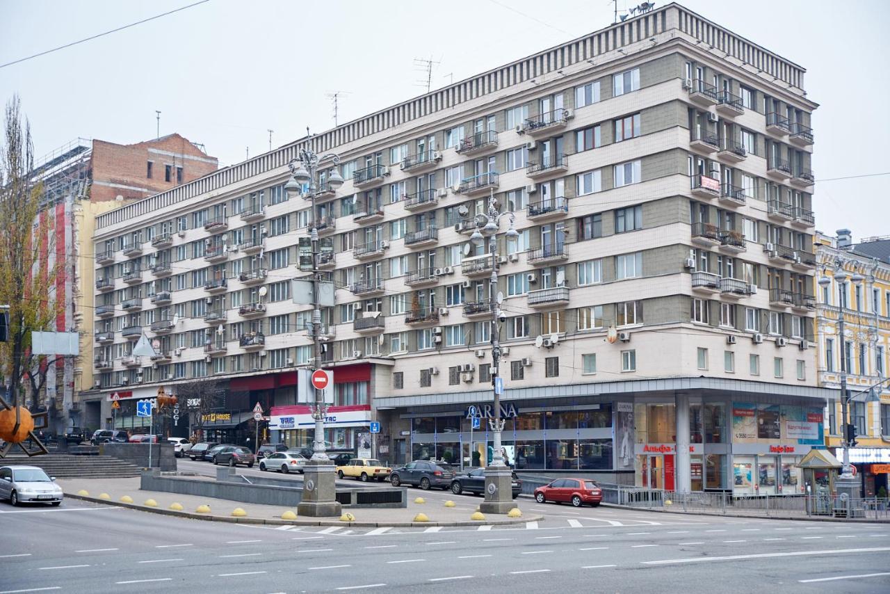 Sauna, Big Jacuzzi , Khreshchatyk Apartments キエフ エクステリア 写真