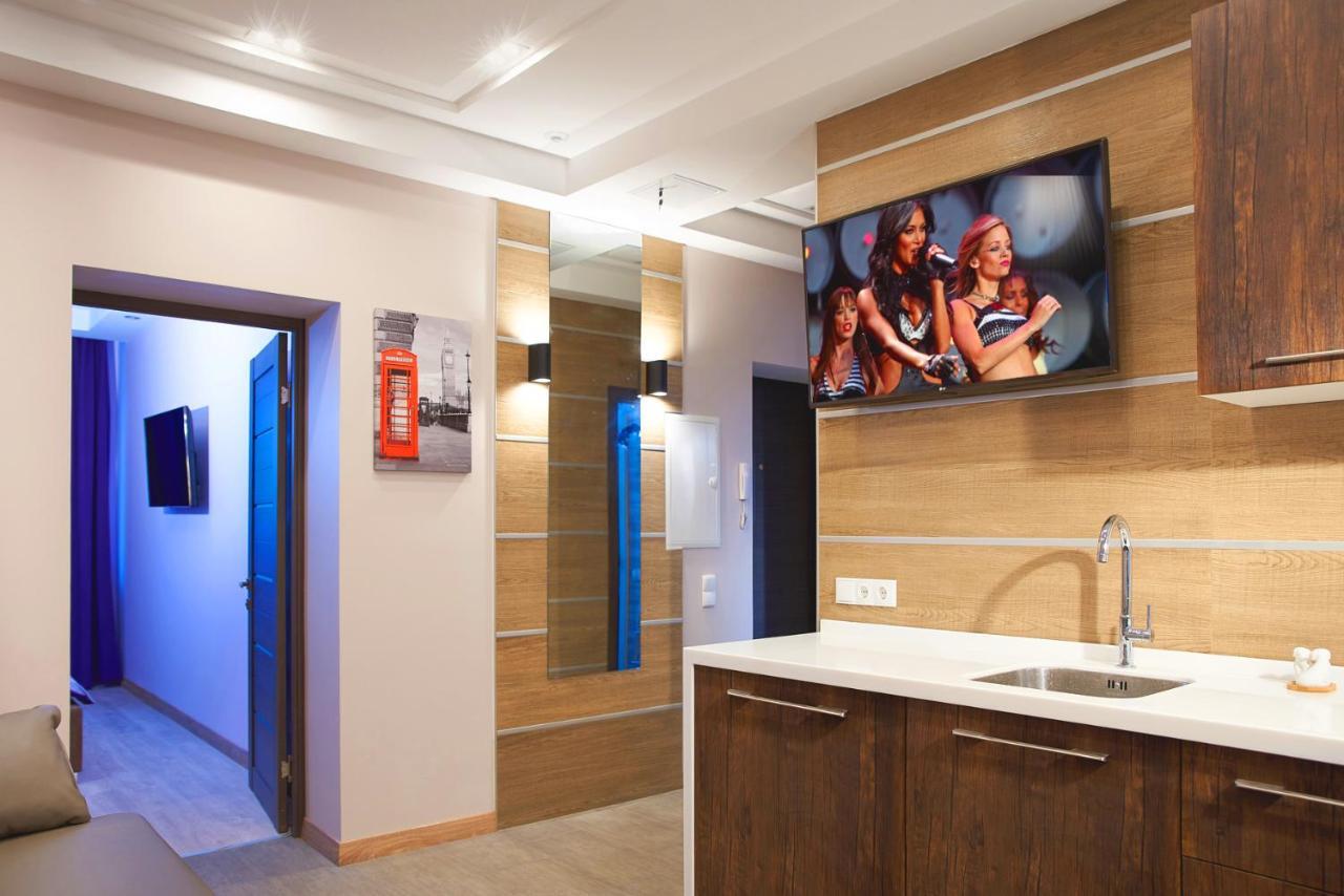 Sauna, Big Jacuzzi , Khreshchatyk Apartments キエフ エクステリア 写真