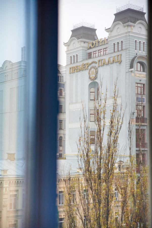 Sauna, Big Jacuzzi , Khreshchatyk Apartments キエフ エクステリア 写真