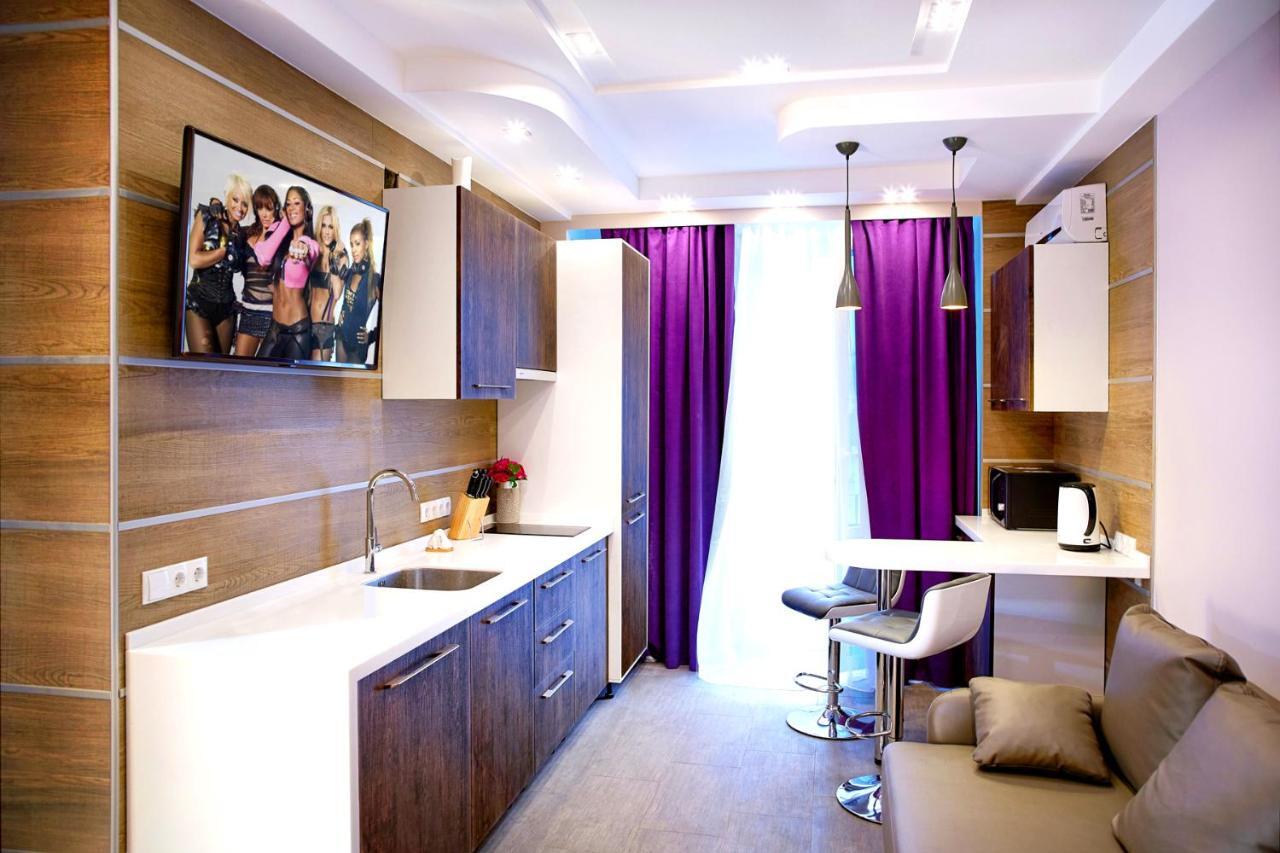 Sauna, Big Jacuzzi , Khreshchatyk Apartments キエフ エクステリア 写真